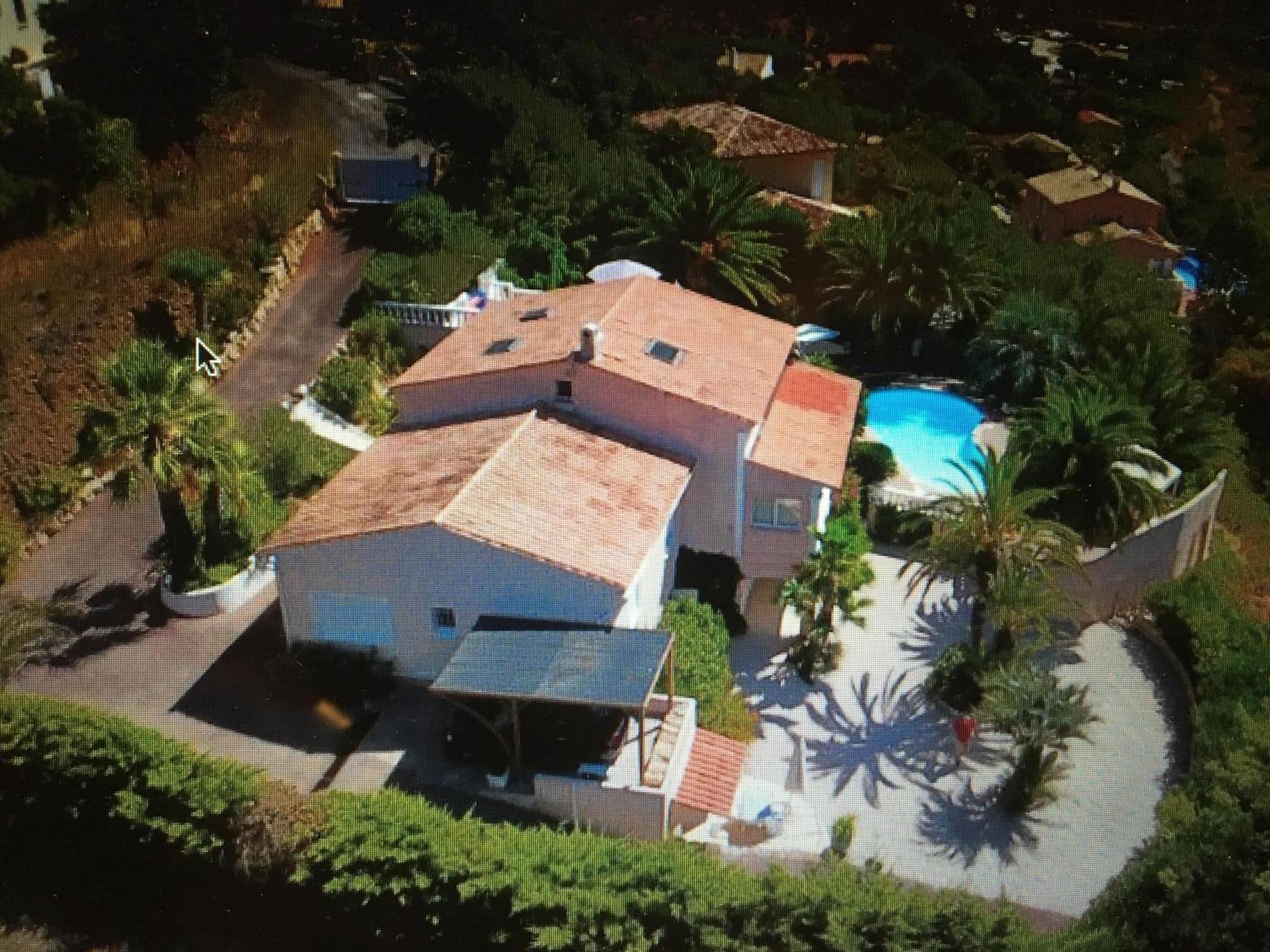 Bed and Breakfast L'Oasis-Les Issambres Esterno foto